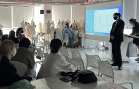 선배와 만남 사진